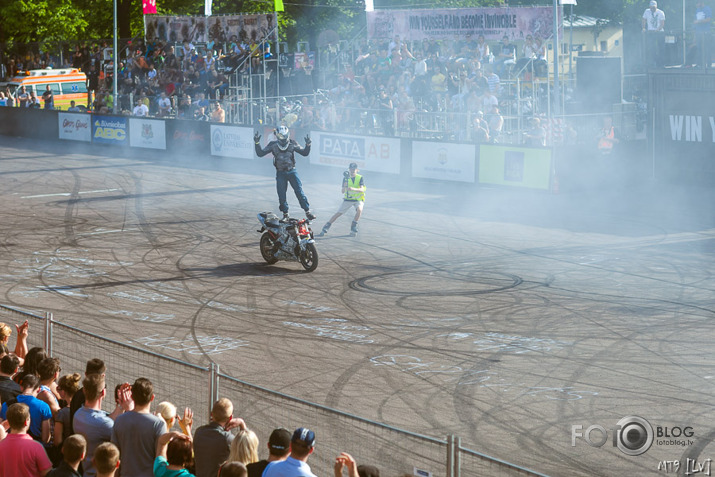 "Ghetto Streetbike Freestyle"