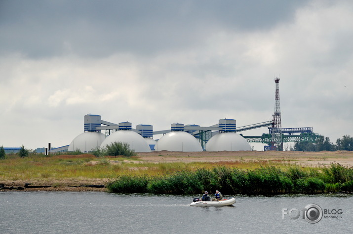 Ar Jelgavu...