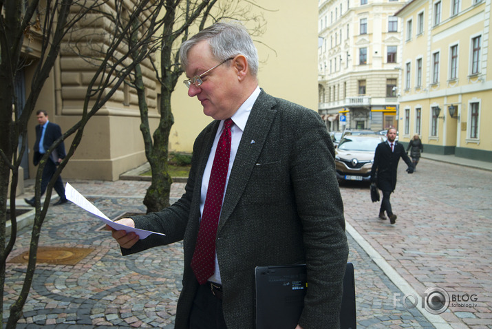 un Sigurds Graudiņš piedraud depu†ā†iem pierakstīt, kā balsojuši