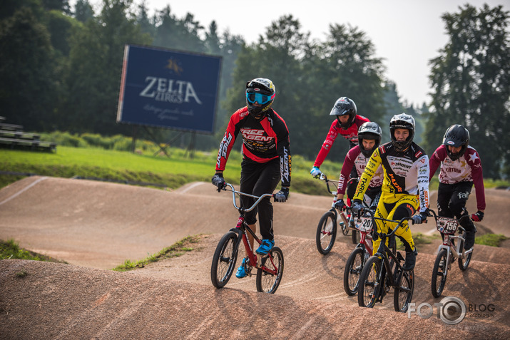 Ciemos pie BMX
