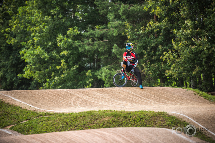 Ciemos pie BMX