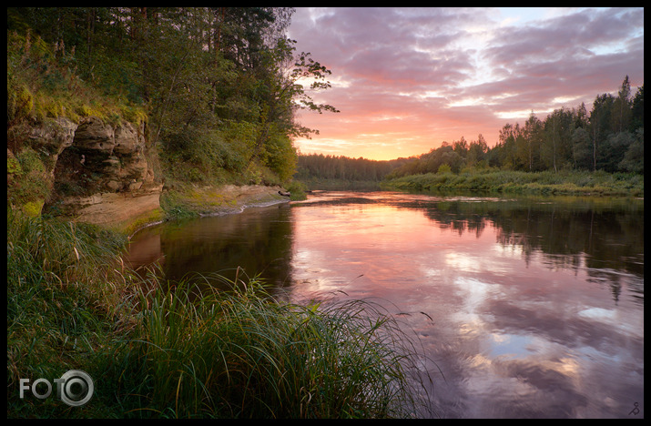 Katlapieža pakājē. Gauja.