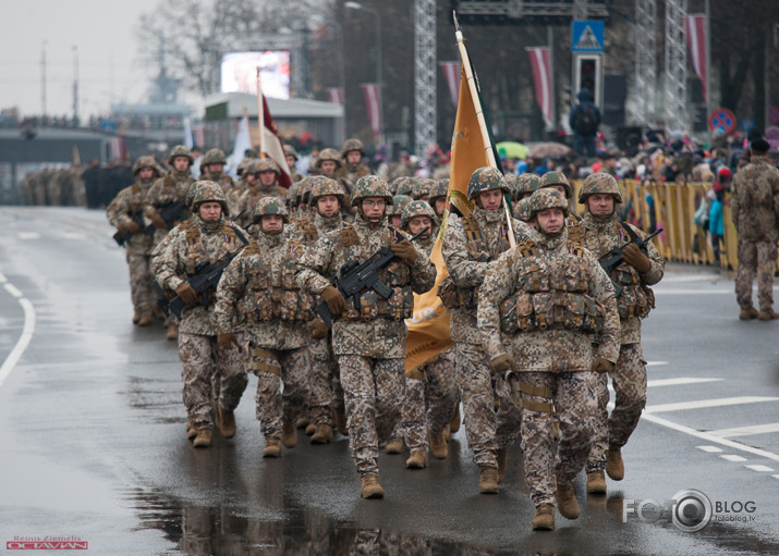 Nacionālo bruņoto spēku militārā parāde Rīgā