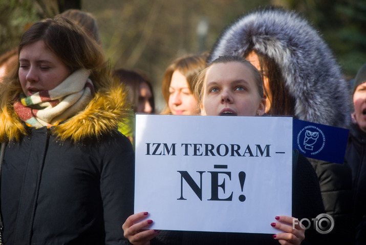 Kaža, ej mājā!