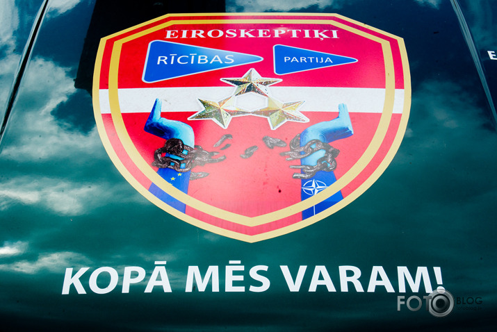 N€iroskep†iķi pret praidu