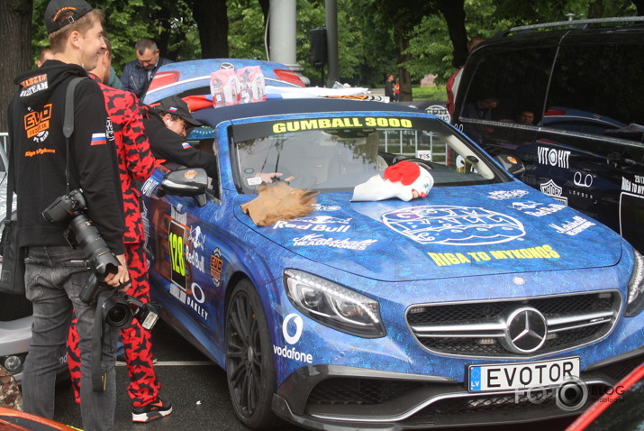 Gumball 3000 autiņi...