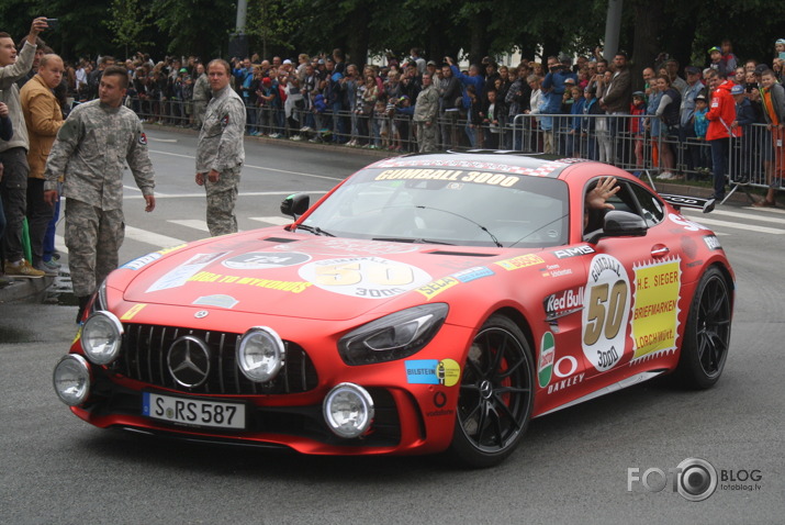 Gumball 3000 autiņi...