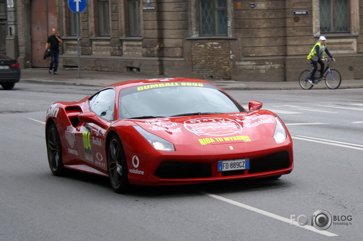 Gumball 3000 autiņi...