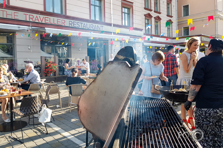 Street Food & Sangria Festival. Telefonbildes.