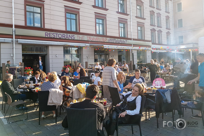 Street Food & Sangria Festival. Telefonbildes.