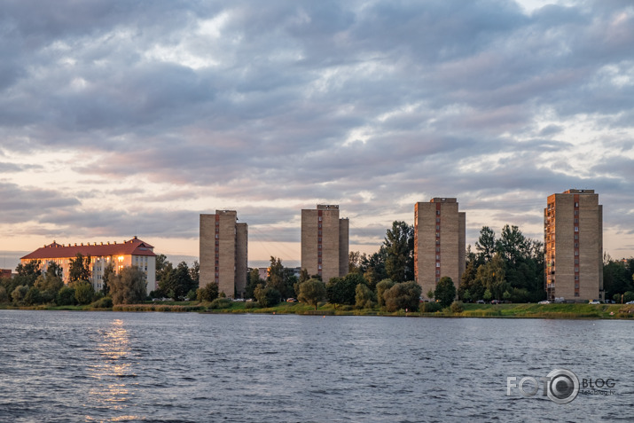 Pa Daugavu līdz hesam