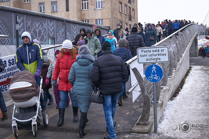 Padzert, sasildīties un nofotografēties