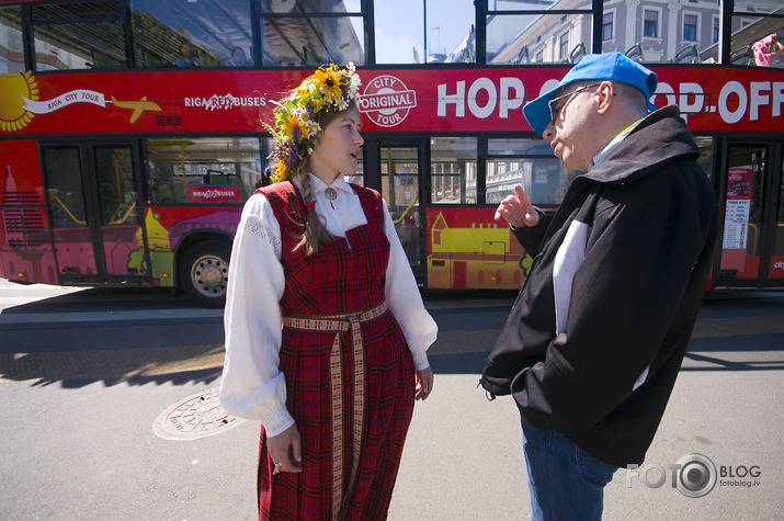 "Nāves ēnā jeb Latvijas veiksmes stāsts"