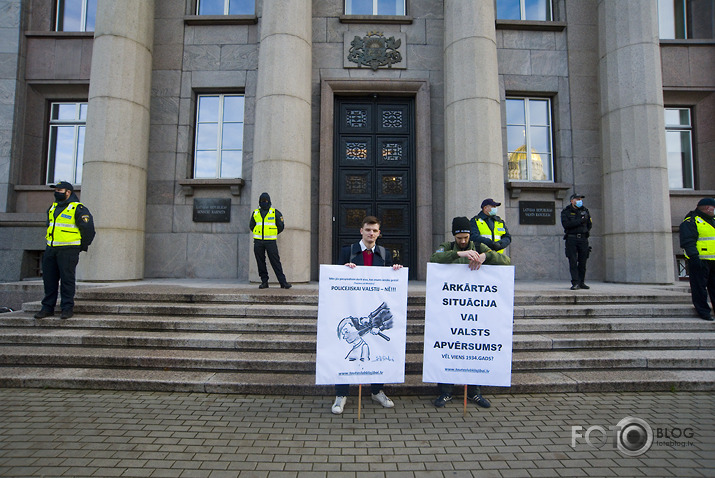 PRET ārkārtas stāvokļa izsludināšanu
