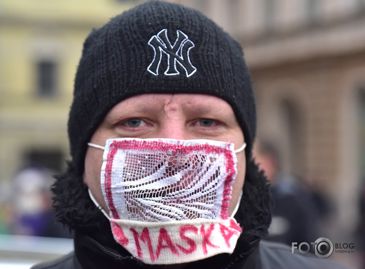 policisti un likumpārkāpēji un musori!