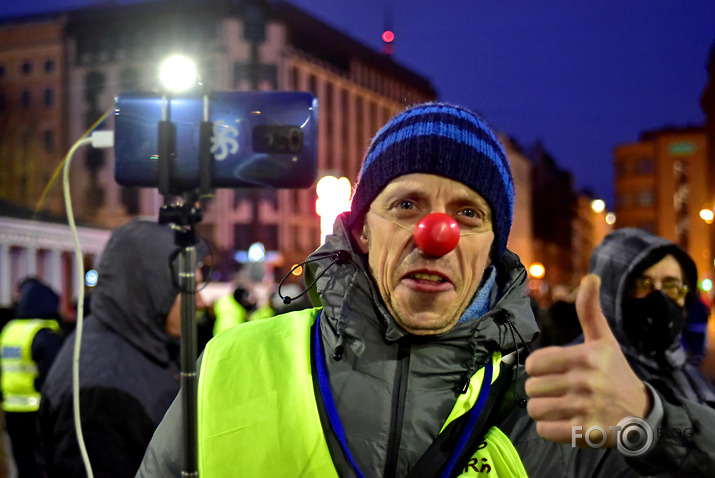 policisti un likumpārkāpēji un musori!