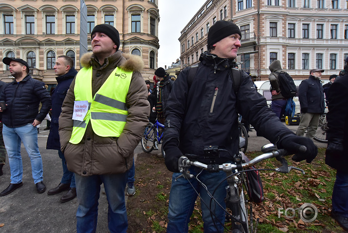 par vakcīnu blakus efektiem ne-1 neatbildēs