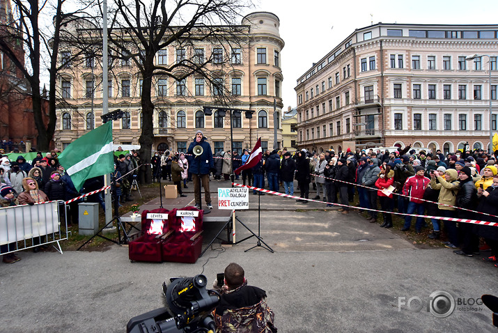 par vakcīnu blakus efektiem ne-1 neatbildēs