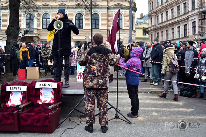 par vakcīnu blakus efektiem ne-1 neatbildēs