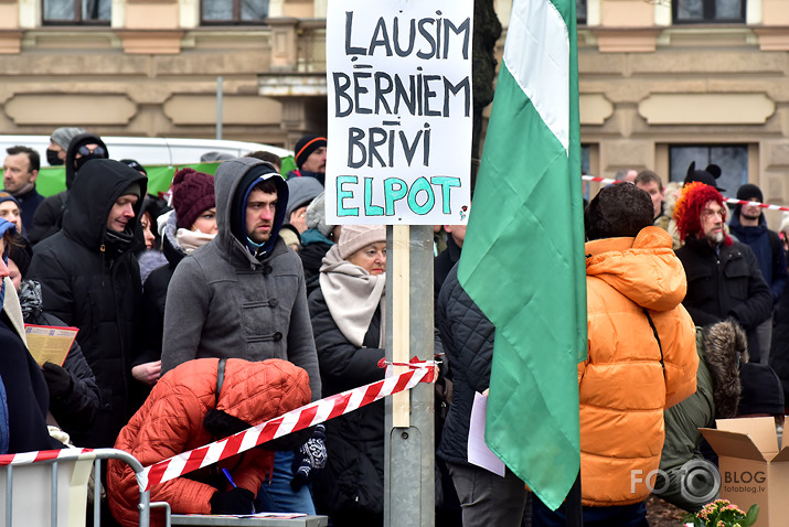 par vakcīnu blakus efektiem ne-1 neatbildēs