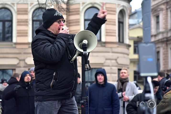 par vakcīnu blakus efektiem ne-1 neatbildēs