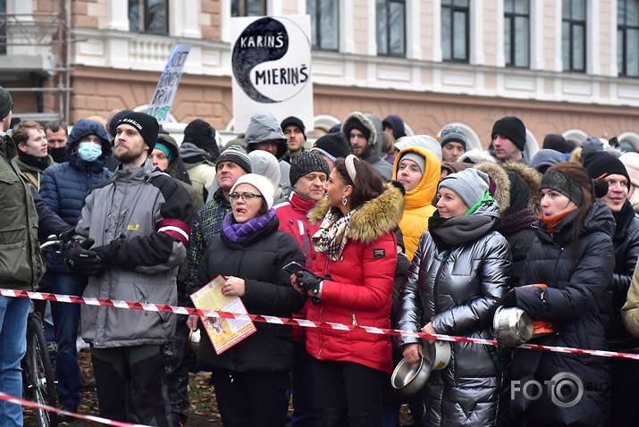 par vakcīnu blakus efektiem ne-1 neatbildēs