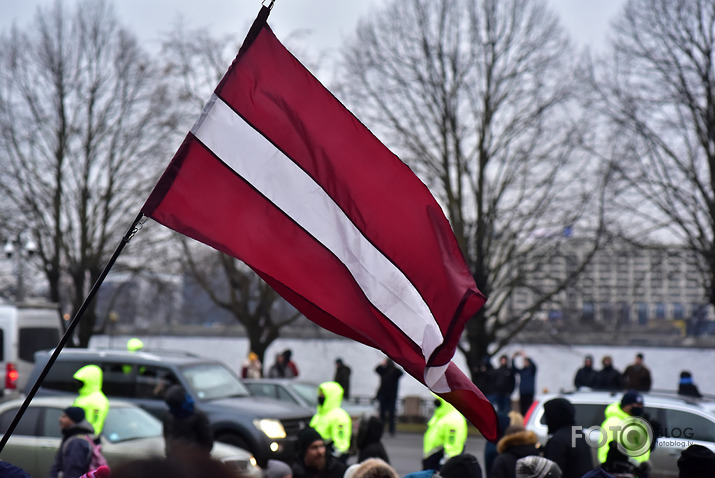 par vakcīnu blakus efektiem ne-1 neatbildēs