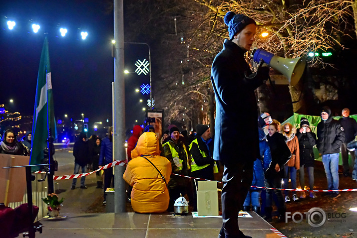 par vakcīnu blakus efektiem ne-1 neatbildēs