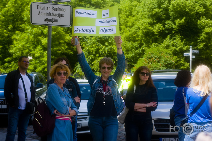 pedagogi draud ar streiku