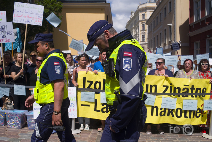 pedagogi draud ar streiku