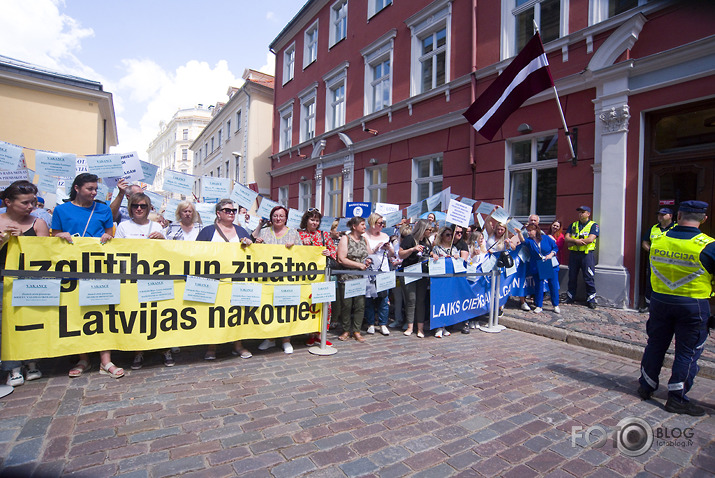 pedagogi draud ar streiku