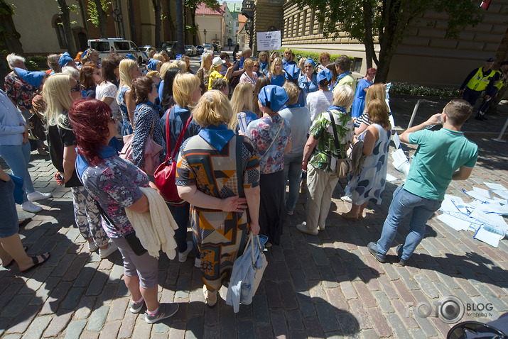 pedagogi draud ar streiku