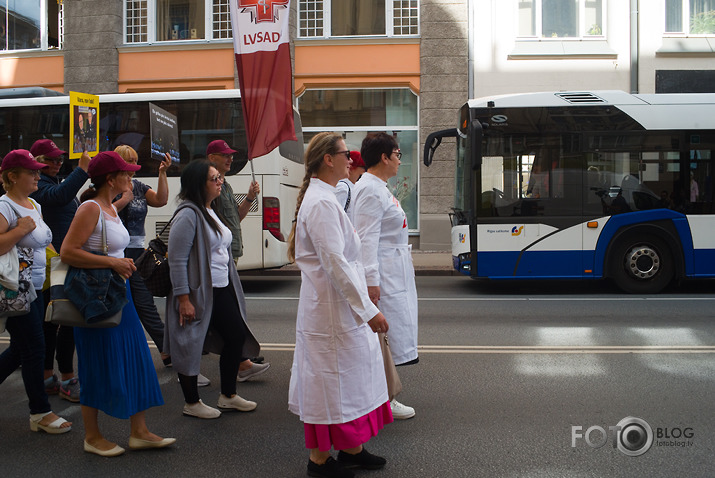 Mediķi pie Veselības / kovida - šmovida minis†rijas