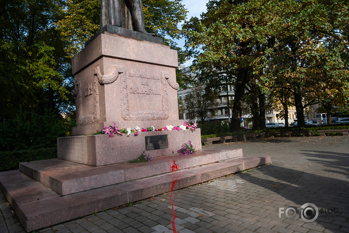 iestāšanās pret nu jau nokoptā de Tolli pieminekļa nokopšanu