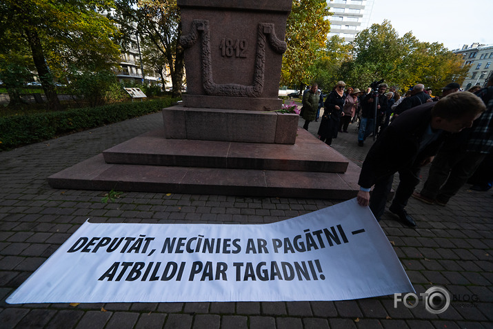 iestāšanās pret nu jau nokoptā de Tolli pieminekļa nokopšanu