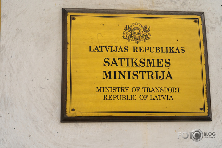 pie Satiksmes ministrijas