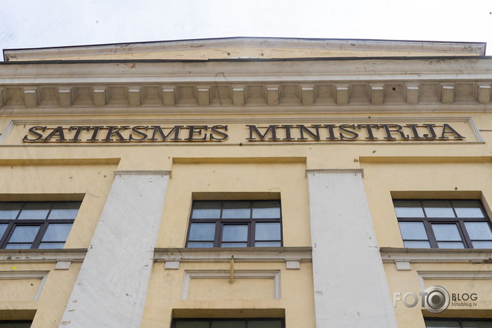 pie Satiksmes ministrijas