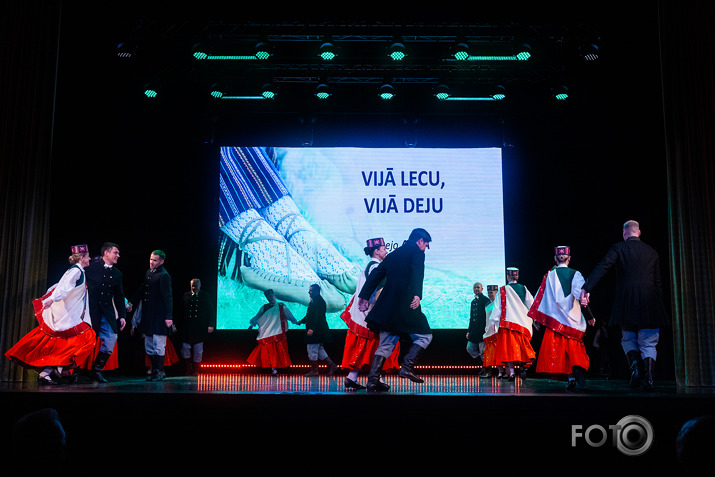deju koncerts Ziemeļblāzmas klubā