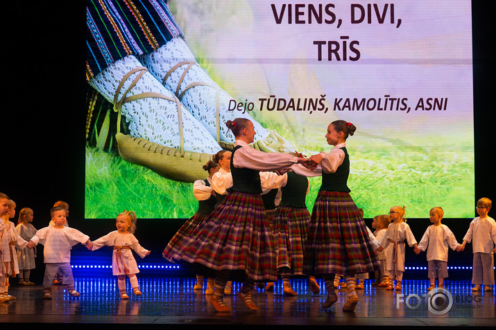 deju koncerts Ziemeļblāzmas klubā