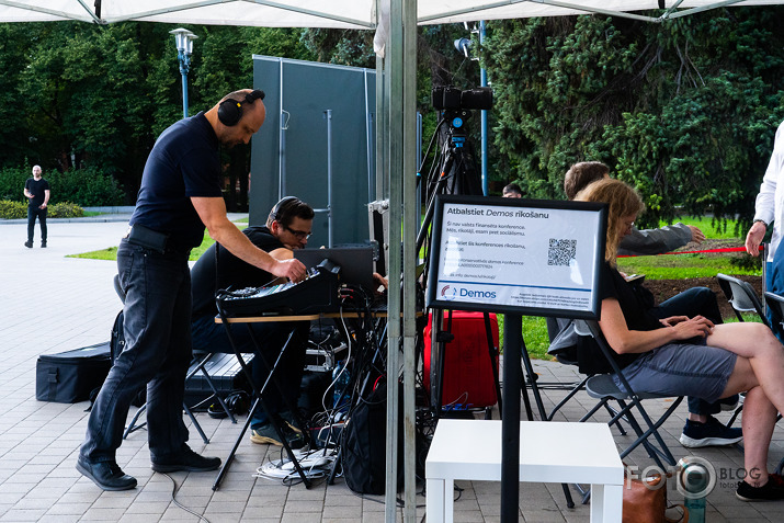 PRE† visu iespējamo brīvību ierobežošanu