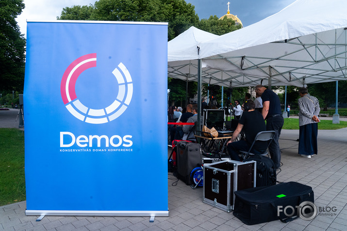 PRE† visu iespējamo brīvību ierobežošanu