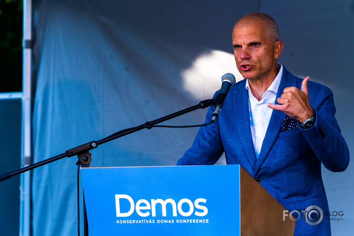 PRE† visu iespējamo brīvību ierobežošanu