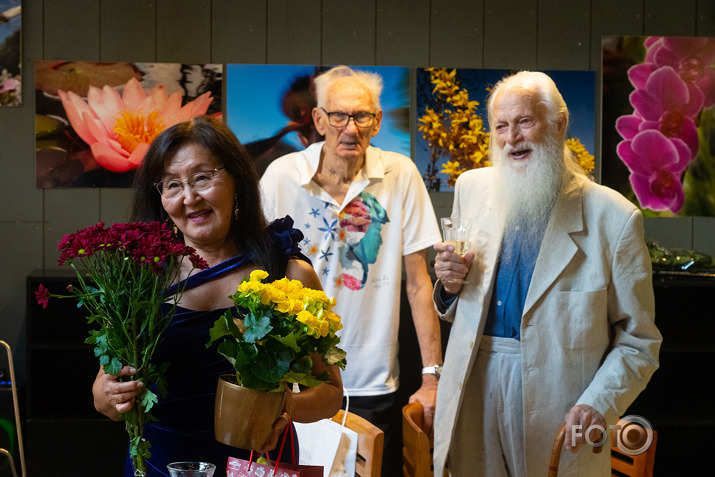 grāmatas par brāļiem Martinsoniem atpogāšana ISTABĀ