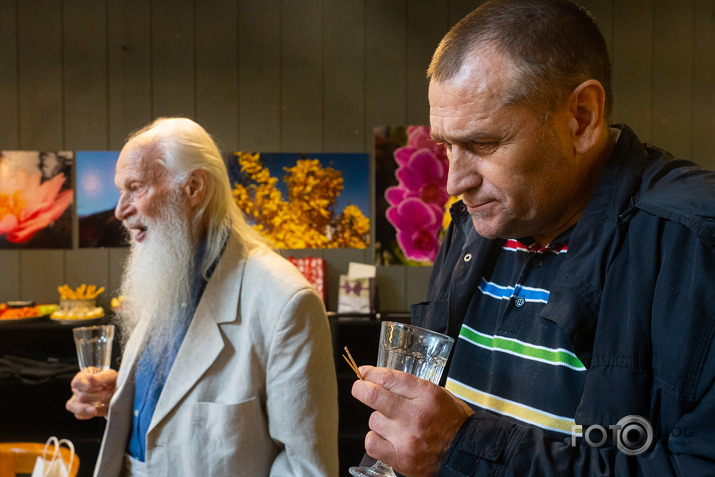 grāmatas par brāļiem Martinsoniem atpogāšana ISTABĀ