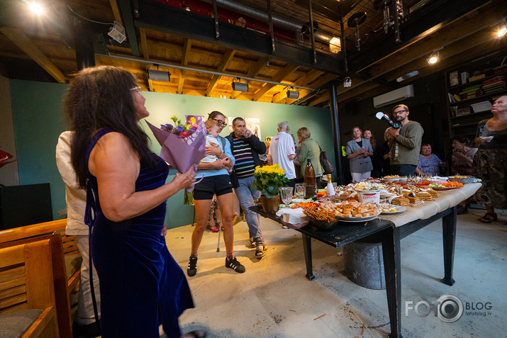 grāmatas par brāļiem Martinsoniem atpogāšana ISTABĀ