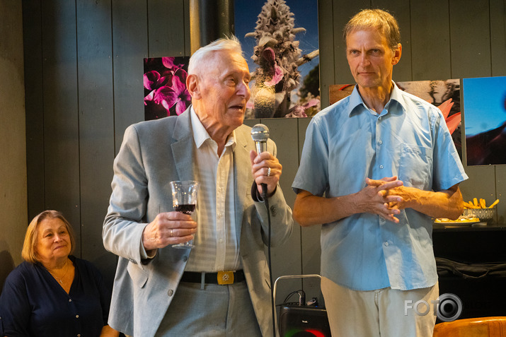 grāmatas par brāļiem Martinsoniem atpogāšana ISTABĀ