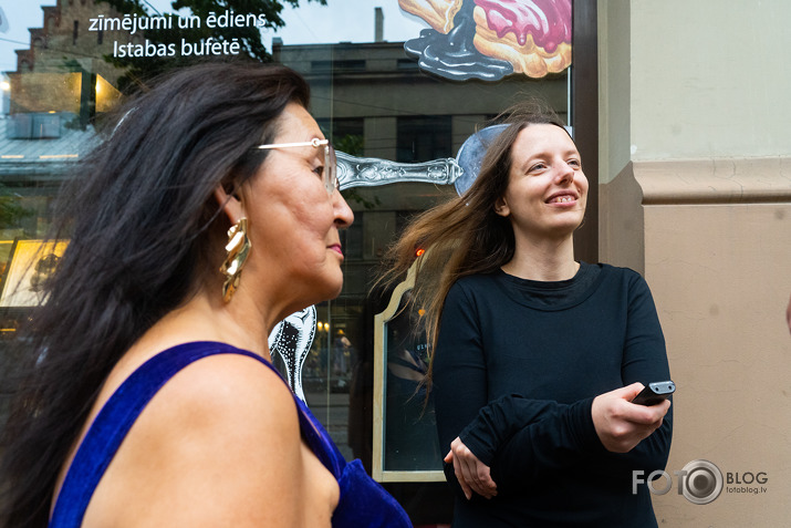 grāmatas par brāļiem Martinsoniem atpogāšana ISTABĀ