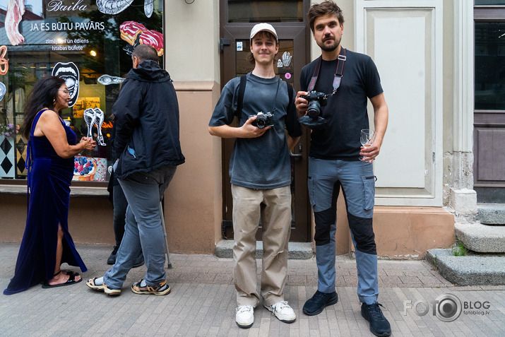 grāmatas par brāļiem Martinsoniem atpogāšana ISTABĀ