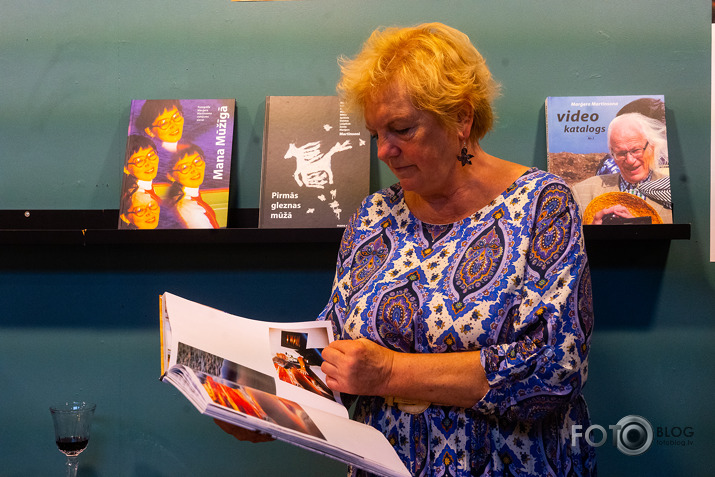 grāmatas par brāļiem Martinsoniem atpogāšana ISTABĀ