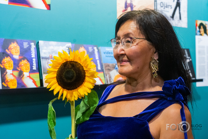 grāmatas par brāļiem Martinsoniem atpogāšana ISTABĀ